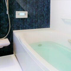 入浴剤を入れたお風呂、追い焚きしてもいい？　気になる疑問を詳しく解説！