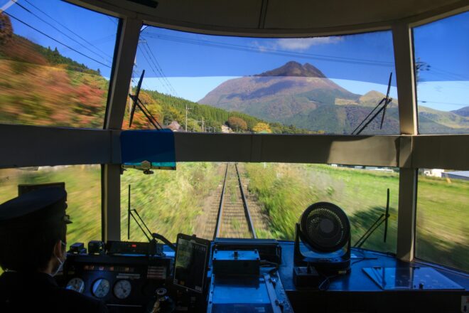 特急ゆふいんの森から見る景色